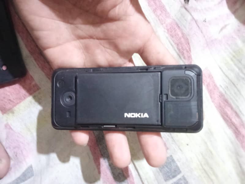 Nokia 2