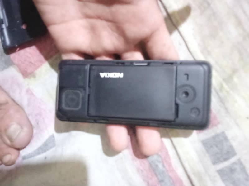 Nokia 4