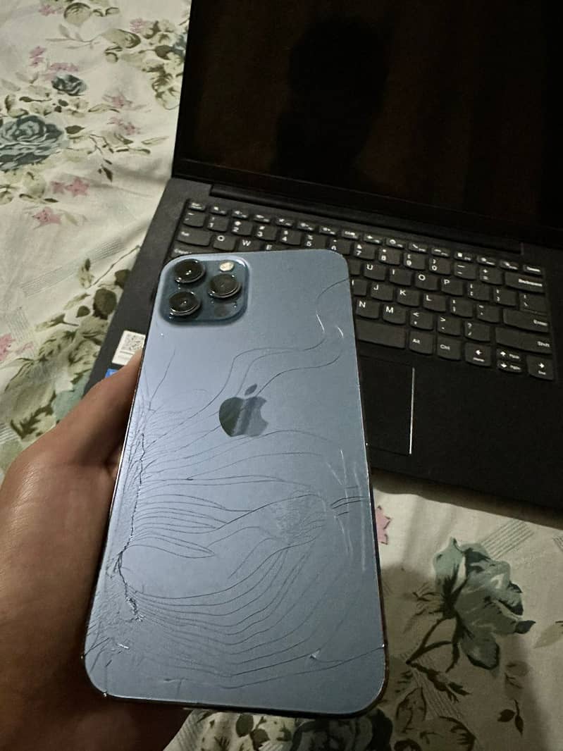 iPhone 12 Pro Max 3