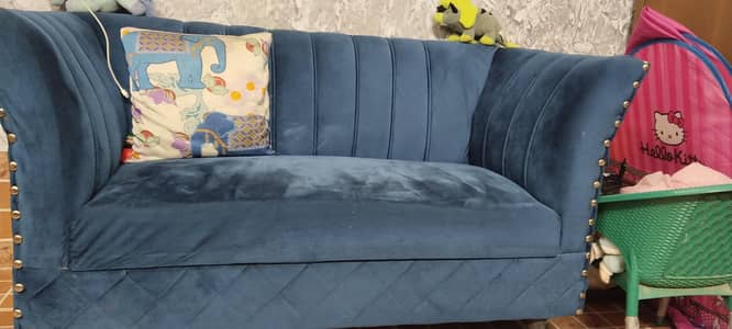 2 Seater sofa urgently sell