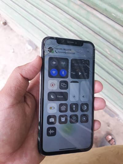 iPhone xs non PTA  0.3.4.3. 0.6. 1.5. 3.4. 6. wahtssap