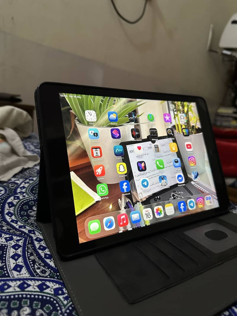 iPad 9th generation 5