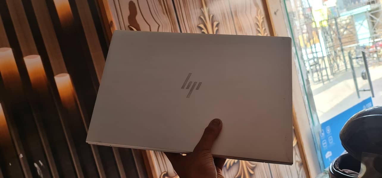 laptop 9