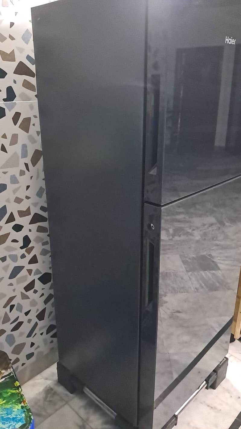Refrigerator 1