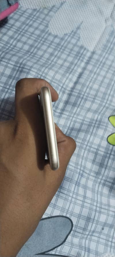 IPHONE 7 PTA APPROVED FOR SALE