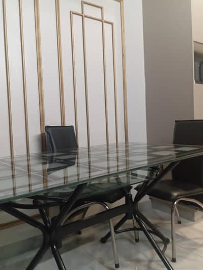 selling dinning table only authentic customers, no cap here.