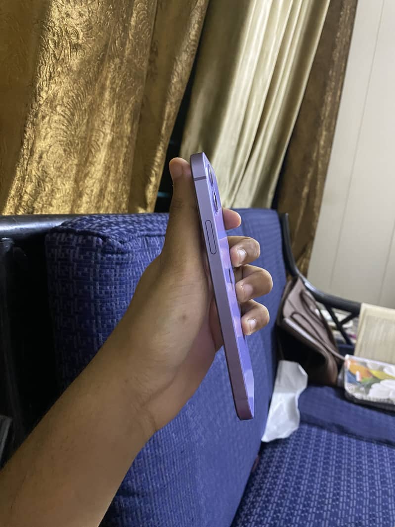 Iphone 12 3