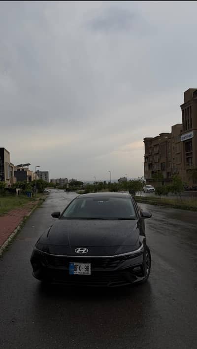hyundai Elantra hev