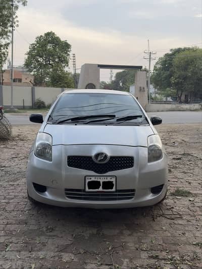 Tayota Vitz