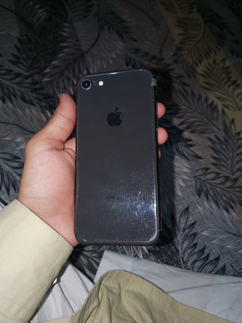 APPLE IPHONE 8 3