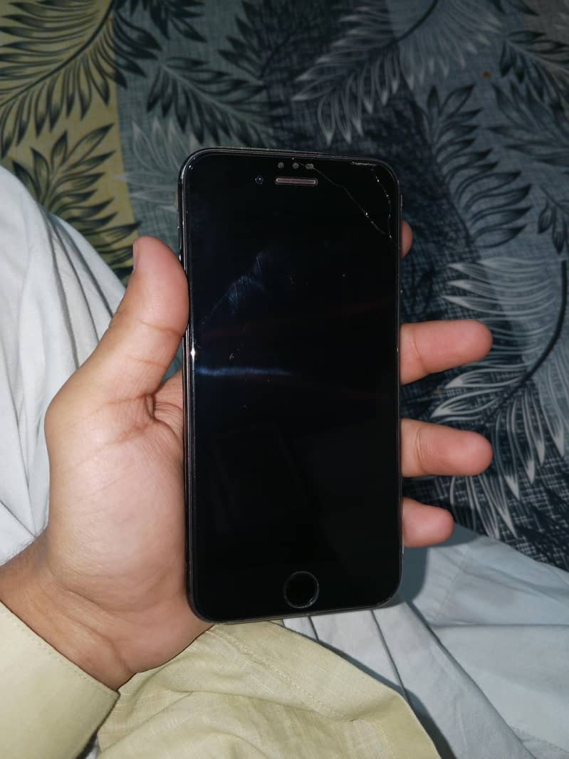 APPLE IPHONE 8 4