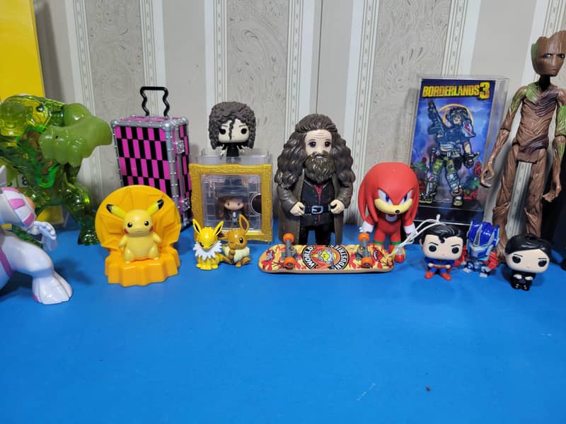 Actions figures 18