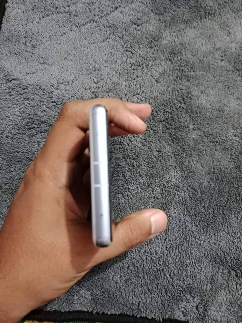 Google pixel 7a 6