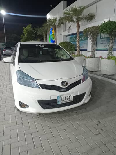 Toyota Vitz 2014