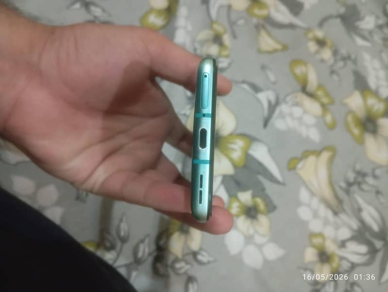 OnePlus 8T 6