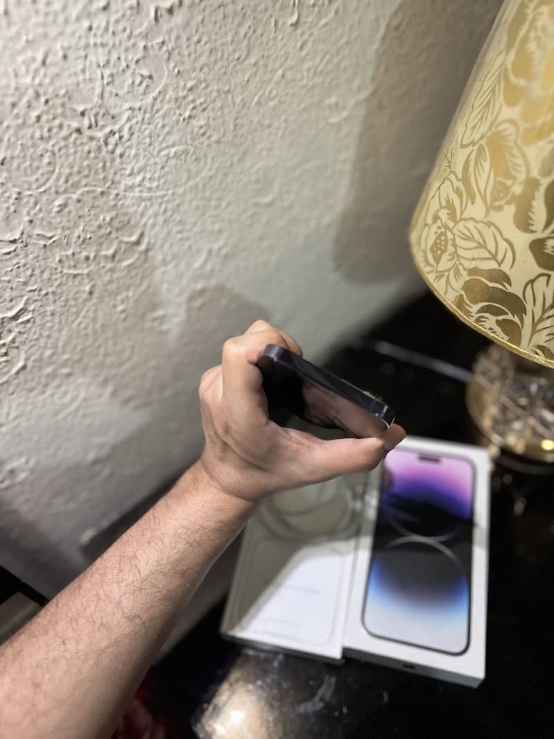 iPhone 14 Pro Max physical sim 3