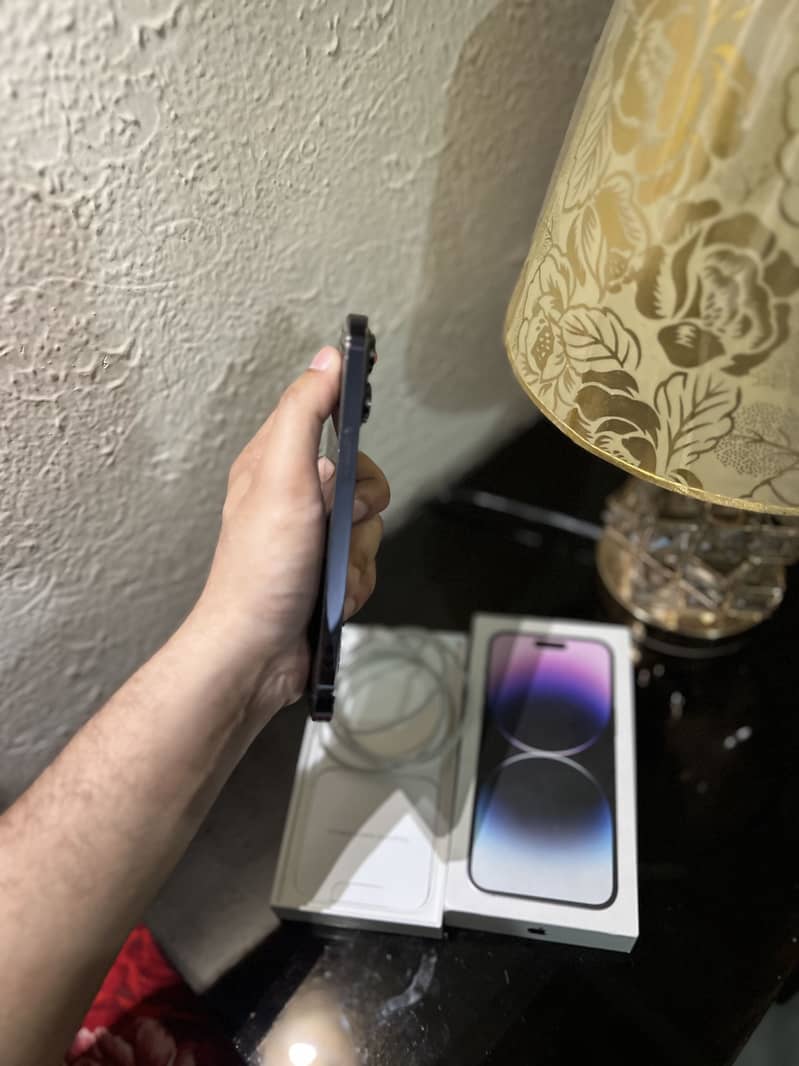 iPhone 14 Pro Max physical sim 4