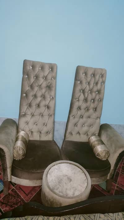 throne chair
