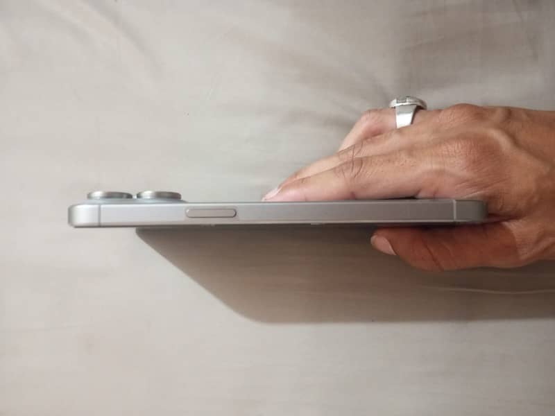 Iphone 15 pro mac 1