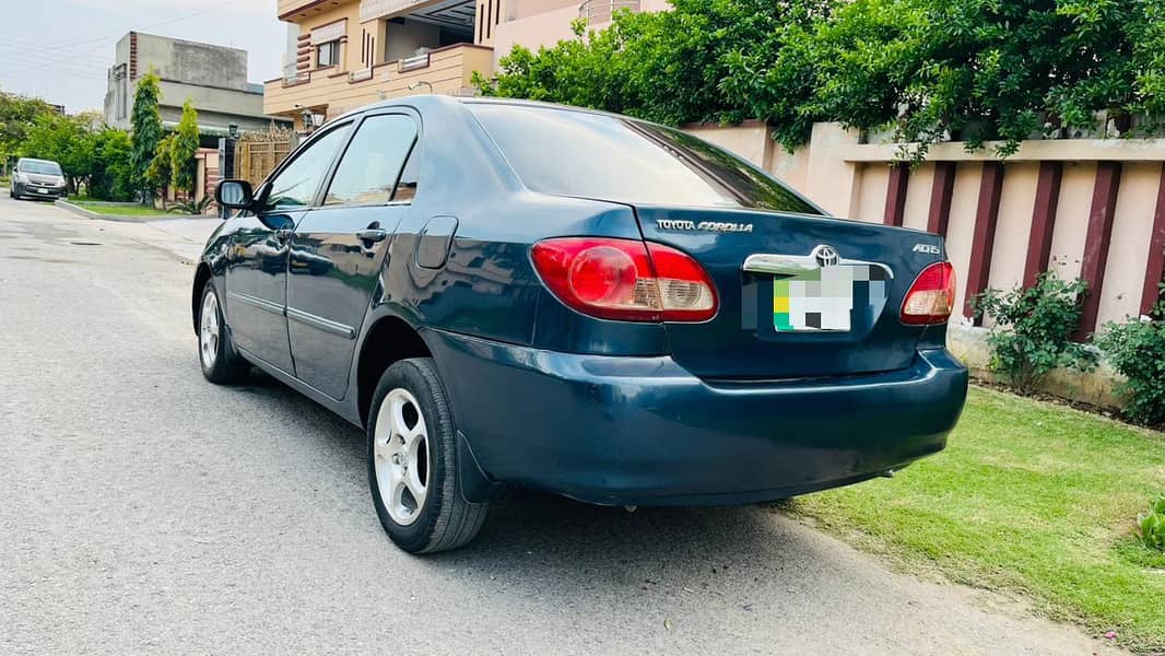 Corolla Altis 1.8 (automatic) 4