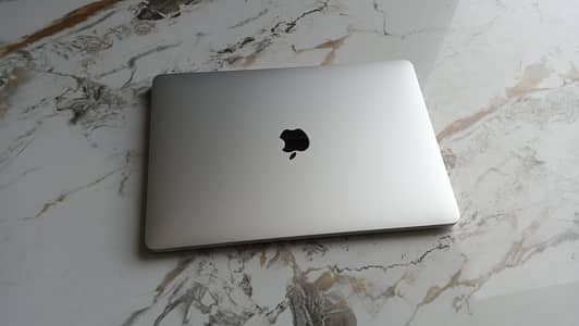MacBook pro 2020_13.3"inch | i7 | 32GB | 512GB SSD