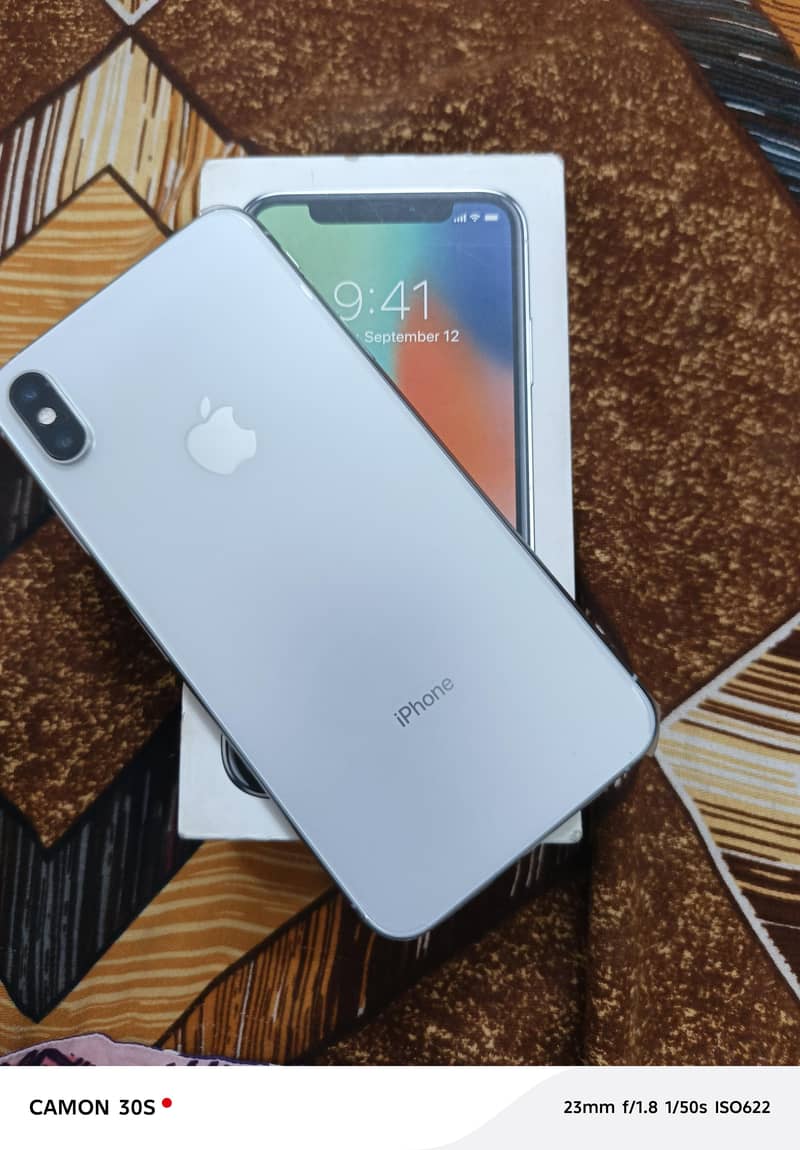 iphone  XS max 0