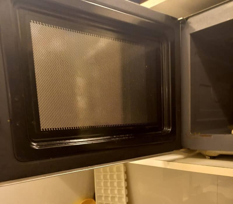 microwave 3