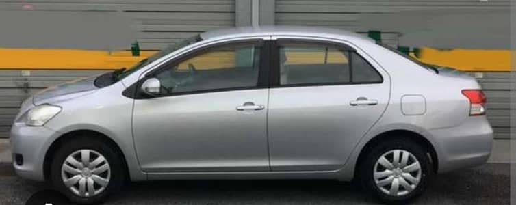 Toyota belta silver  1300cc original