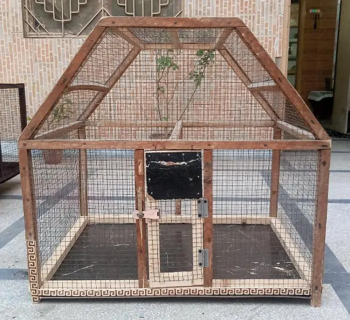 pinjra wooden