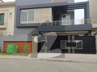 Vip 10 Marla Luxury Non Furnished House Available For Rent In Bahria Town Lahore