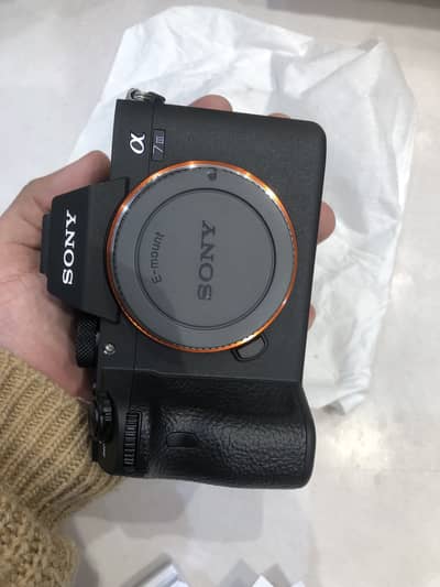 Sony A7 lll Mirrorless body only
