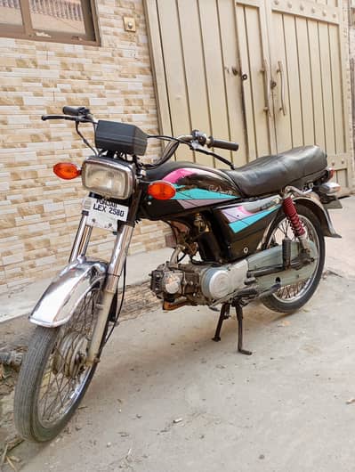 PAK HERO 70CC FOR SALE ONLY CALL 03114490856