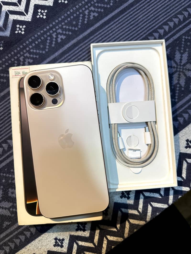 iPhone 16 pro max 5
