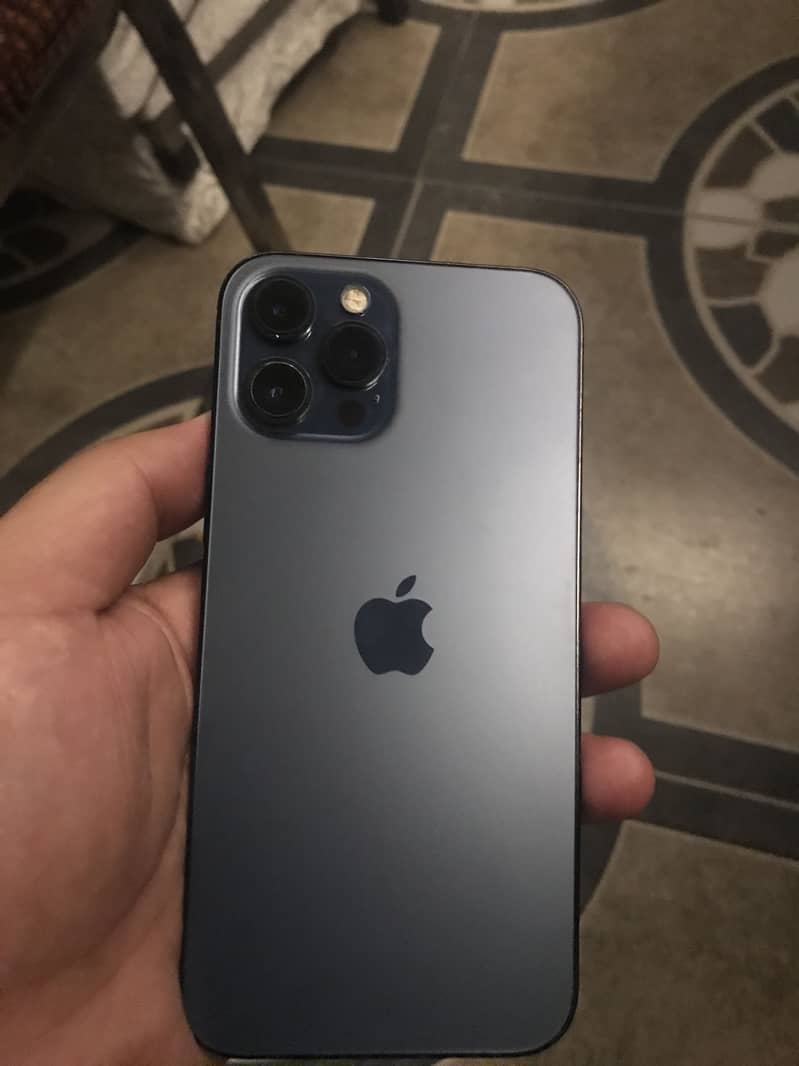 iPhone 12 Pro Max 0