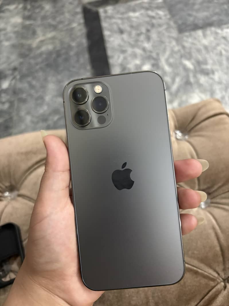 Iphone 12 pro 4