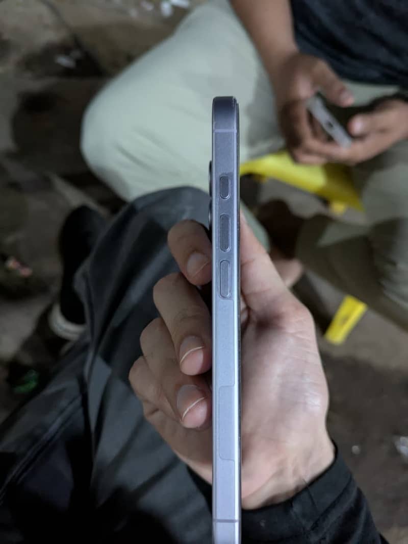 Iphone 17 4