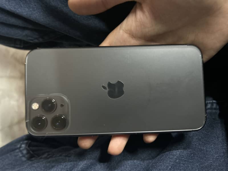 Iphone 11 pro 1