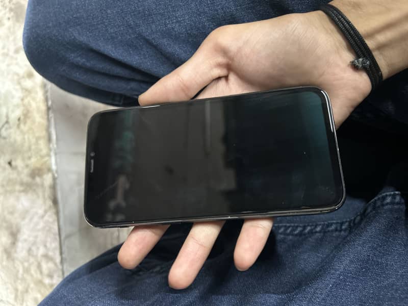 Iphone 11 pro 4