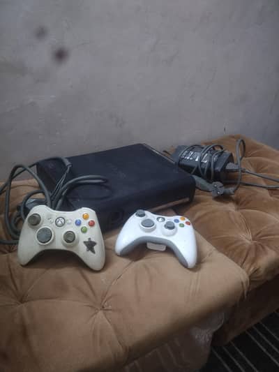Microsoft XBOX 360 Elite console in black