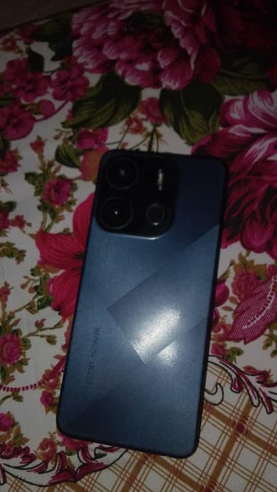 Tecno spark go