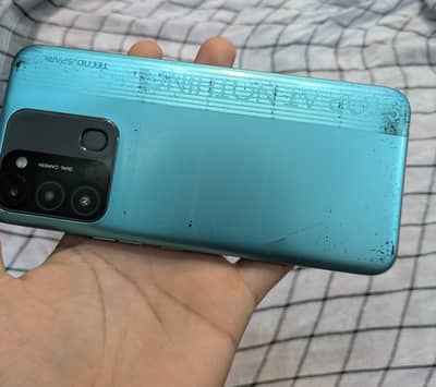 Tecno Spark 8C