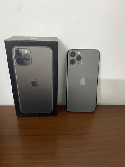 11pro 256 GB single hand used conditions 10/9 Face ID ture tone Active