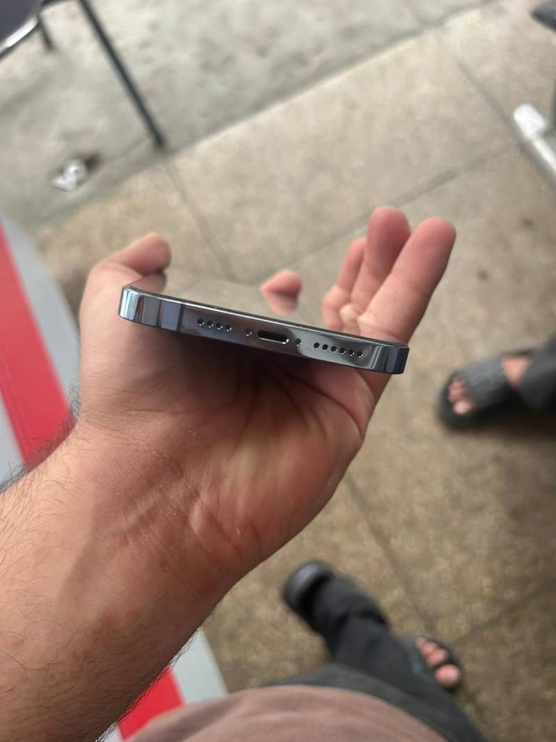 iphone 13 pro max 1