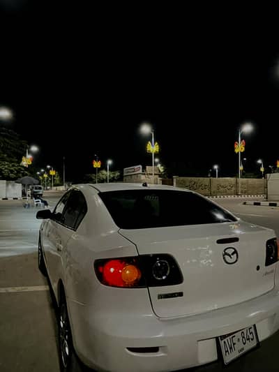 mazda axela