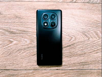 Xiaomi Redmi Note 14 pro 12 + 12 ram / 512 Gb See Description Detail