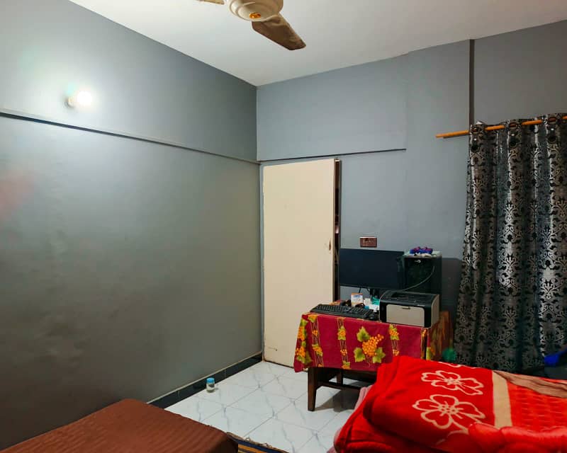 Sheraton Square Flat 9