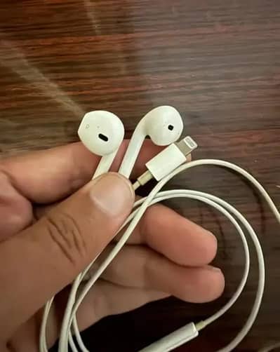 Orignal Apple iPhone Lightning hand-Free for iPhone 7 to iPhone 14