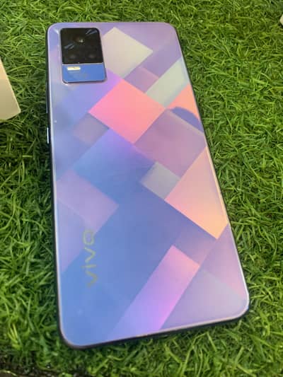 Vivi y 73.8/128