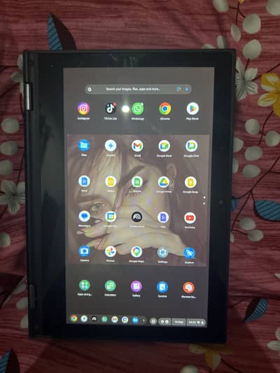 Lenovo 4/64gb laptop/tablet 2in 1 touch screen