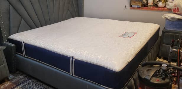 king size bed with 9 inch mattress